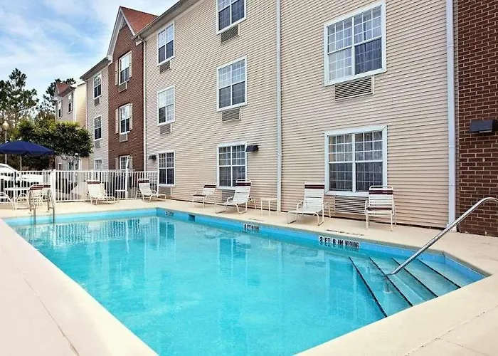Mainstay Hotel 4*