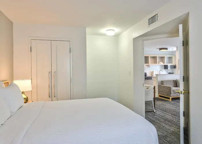 Mainstay 4* Tallahassee